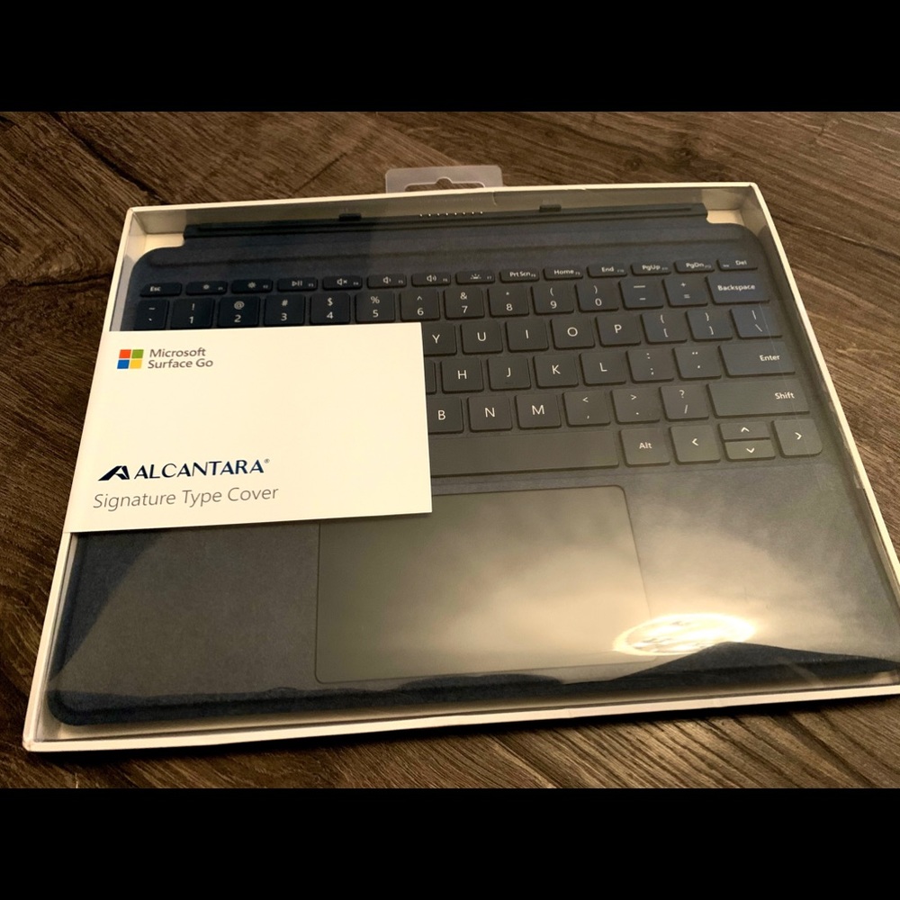 Micro Surface Pro Signature Type Cover